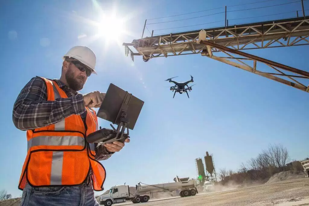 drones-in-construction